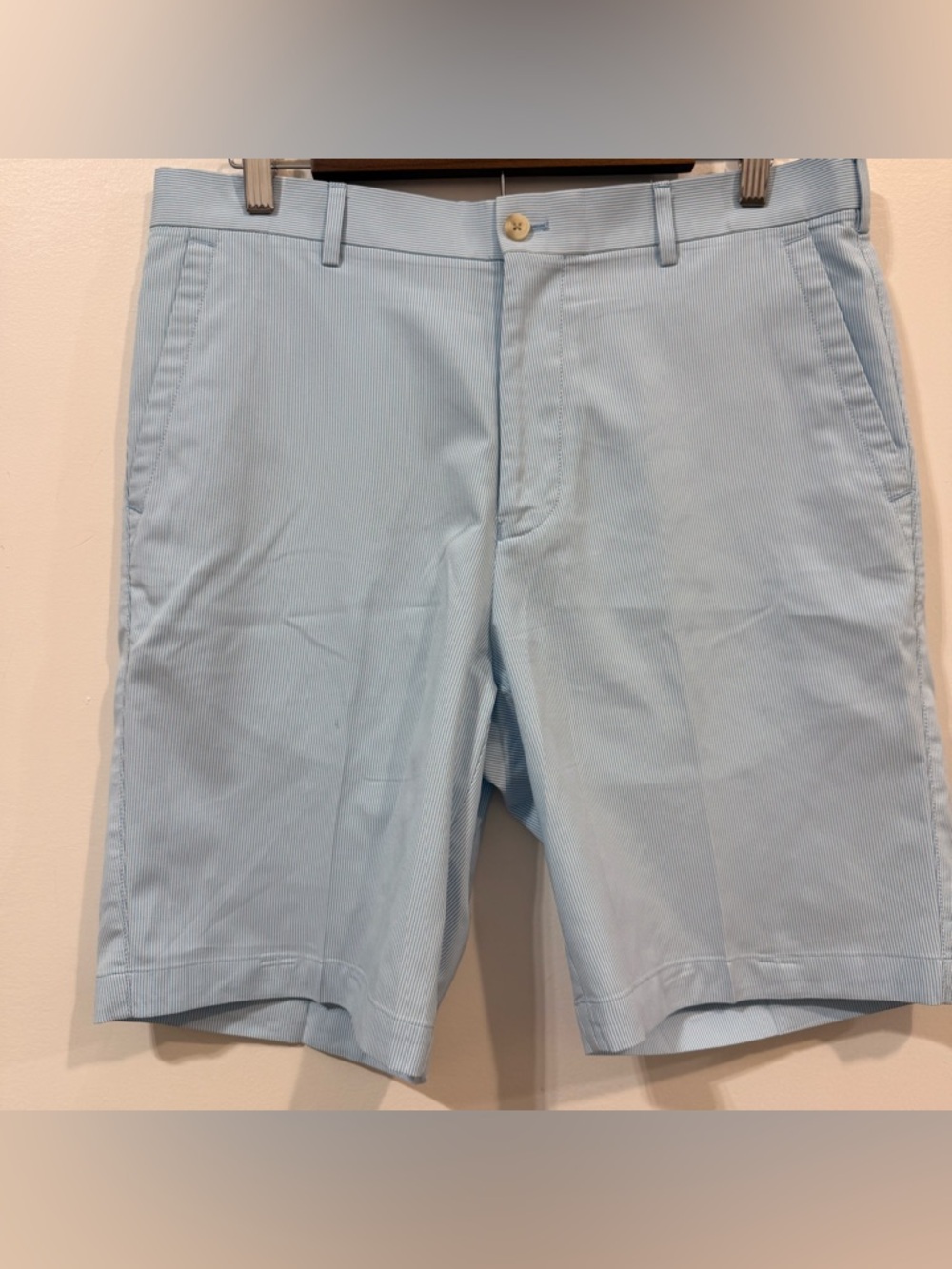 Peter Millar E4 Wicking Light Blue Striped Flat-Front Chino Shorts Size 33